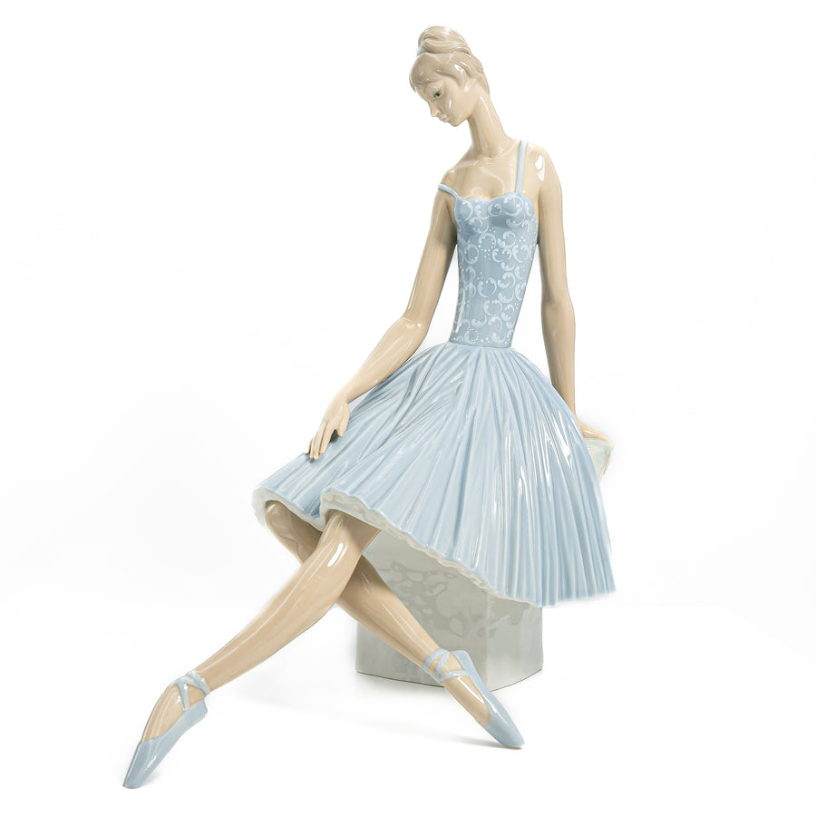 Lladró Waiting Backstage (14") Ballerina Figurine | Vintage Porcelain