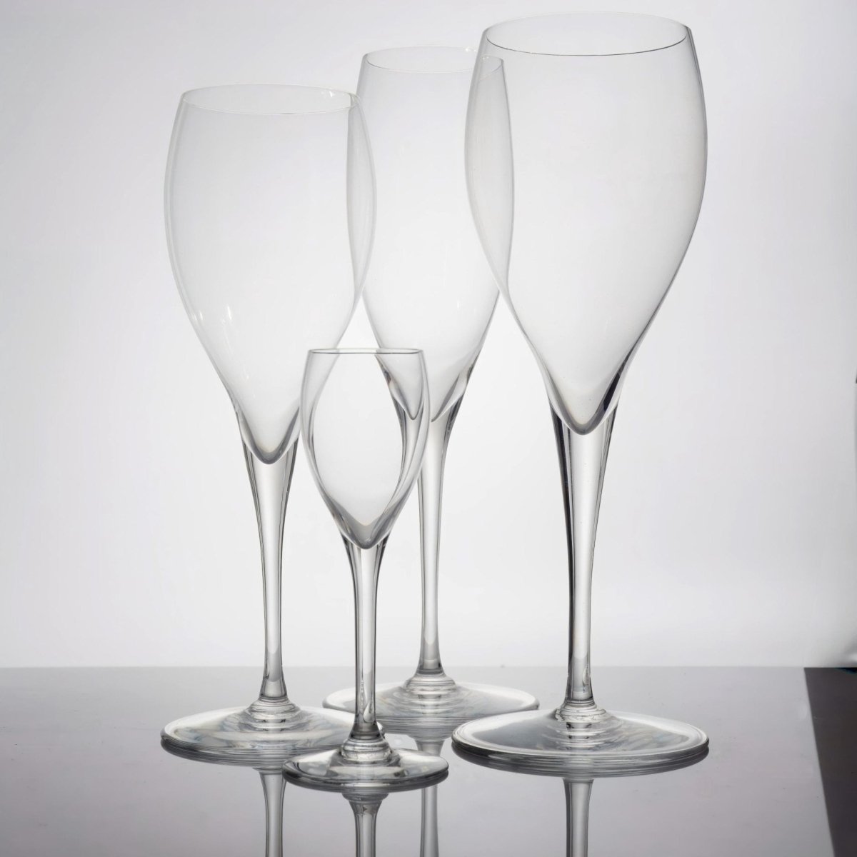Baccarat Baccarat St Remy Drinkware Barware Champagne Flutes water goblet sherry port sherry aperitif claret bordeaux red Midcentury glassware France - Various Stemware ClassyTea