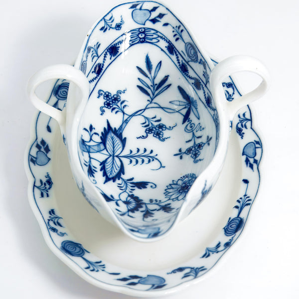 ClassyTea 1930s Meissen Blue Onion Gravy Boat (10.5" x 7") | Authentic German Porcelain Sauce Server - ClassyTea