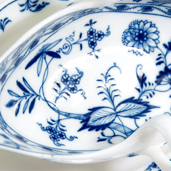ClassyTea 1930s Meissen Blue Onion Gravy Boat (10.5" x 7") | Authentic German Porcelain Sauce Server - ClassyTea