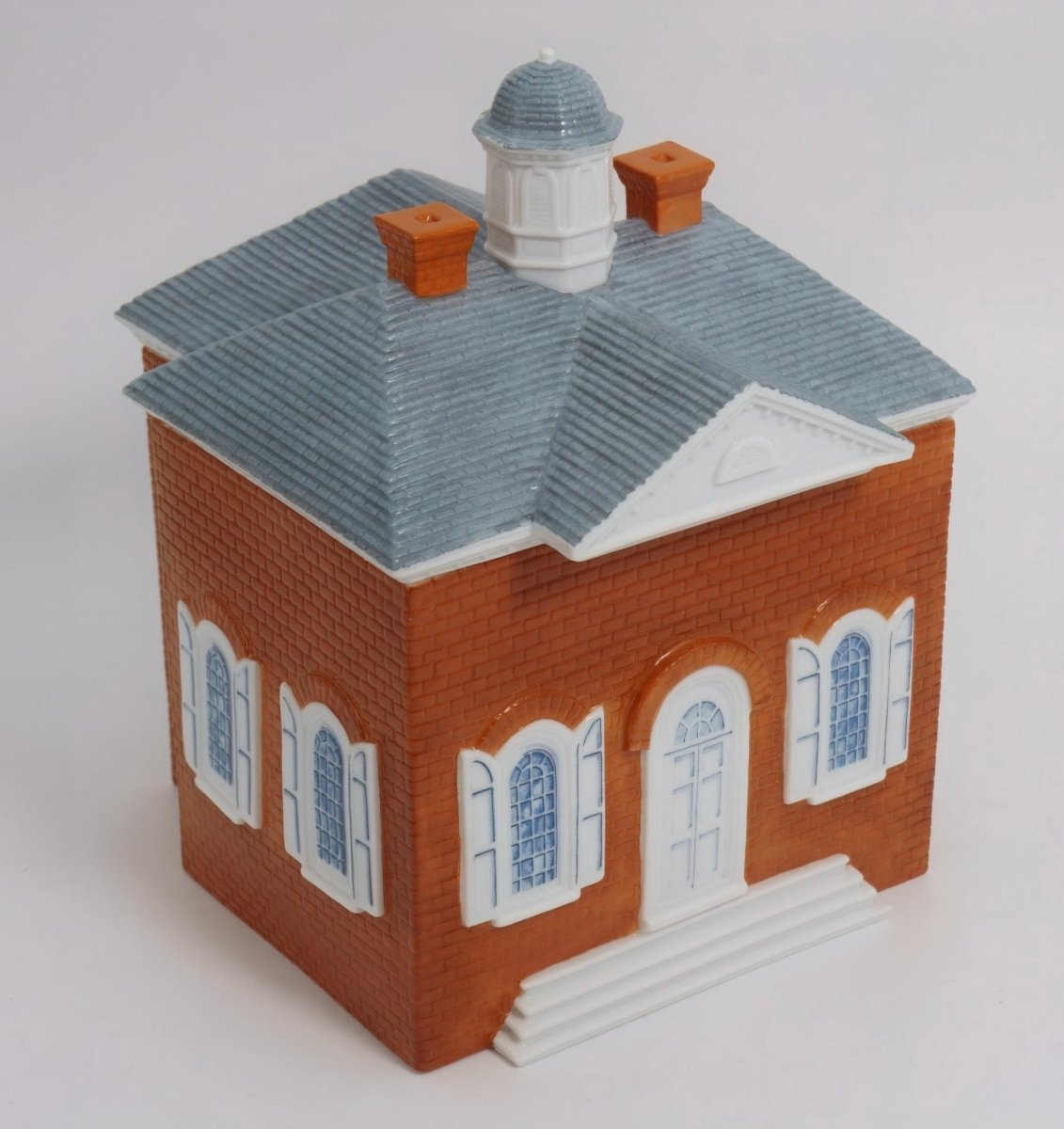 Colonial Williamsburg Vintage Americana Cookie Jars | Colonial Williamsburg Courthouse Farmhouse Decor Vintage Home Accent Cottagecore Kitchen Storage Porcelain - Porcelain Cookie Jar ClassyTea
