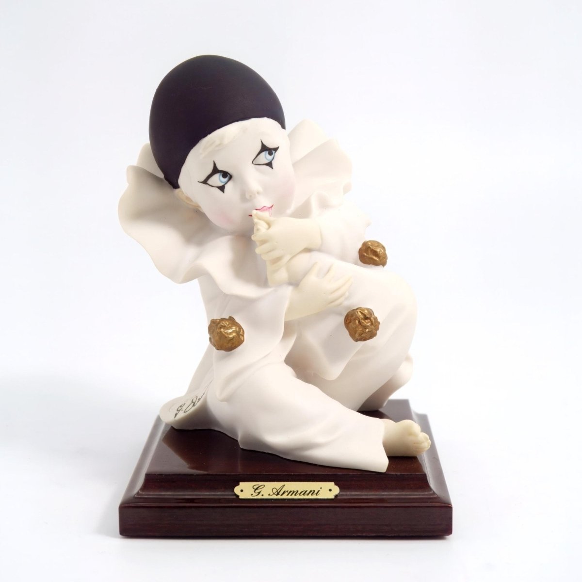Giuseppe Armani Giuseppe Armani Authentic Vintage Porcelain Figurine Small Pierrot Sucking Its Toe Italian sculpture Curio Cabinet Art Deco Opera 0749P - Porcelain Figurine ClassyTea