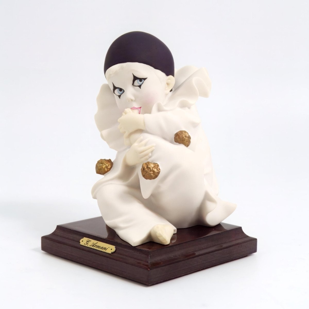 Giuseppe Armani Giuseppe Armani Authentic Vintage Porcelain Figurine Small Pierrot Sucking Its Toe Italian sculpture Curio Cabinet Art Deco Opera 0749P - Porcelain Figurine ClassyTea