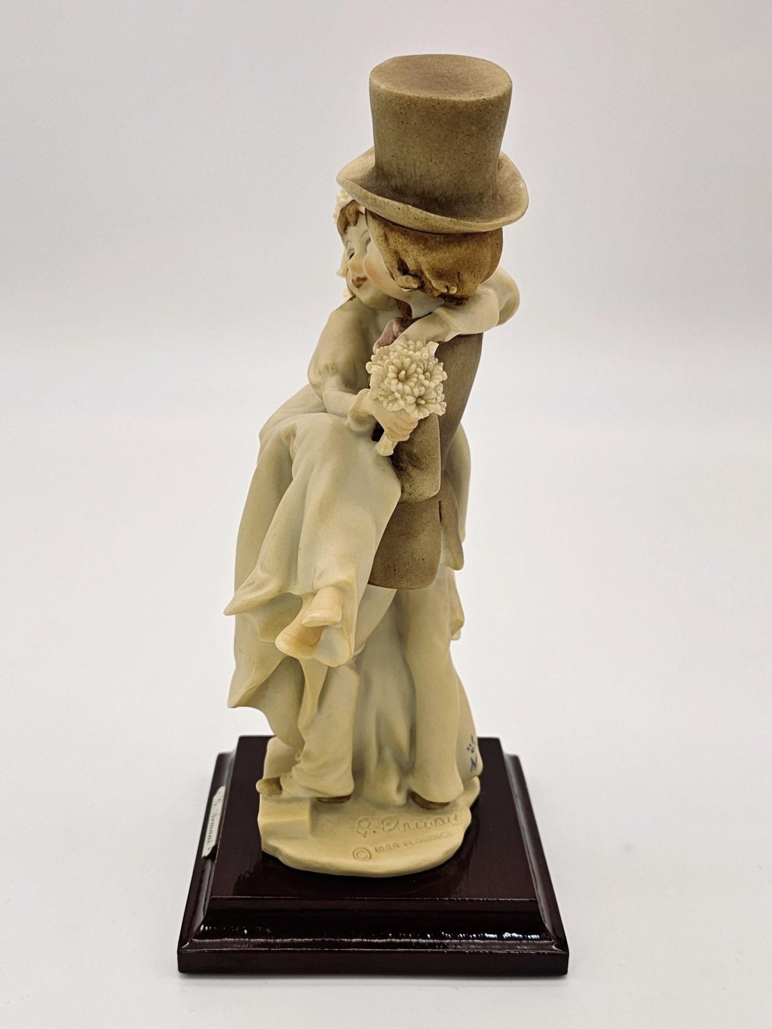 Giuseppe Armani Giuseppe Armani Just Married Porcelain Figurine (1986) | Porcelain - Porcelain Figurine ClassyTea