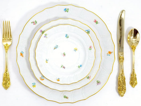 Herend Herend Kimberley China Set for 8 | 24k Gold Gilded 40pc Bone China Floral Dinner Plates Wedding Gift for Anniversary Wife Gift China Cabinet - China Set ClassyTea