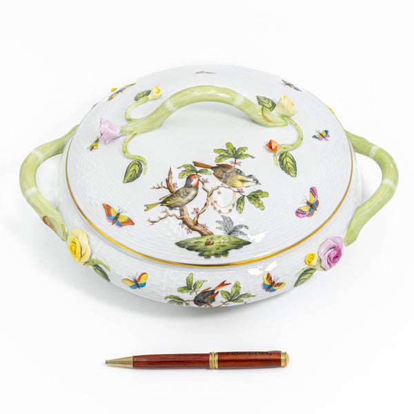 ce1b70b8-f69a-4201-8e70-cb8a368c301f