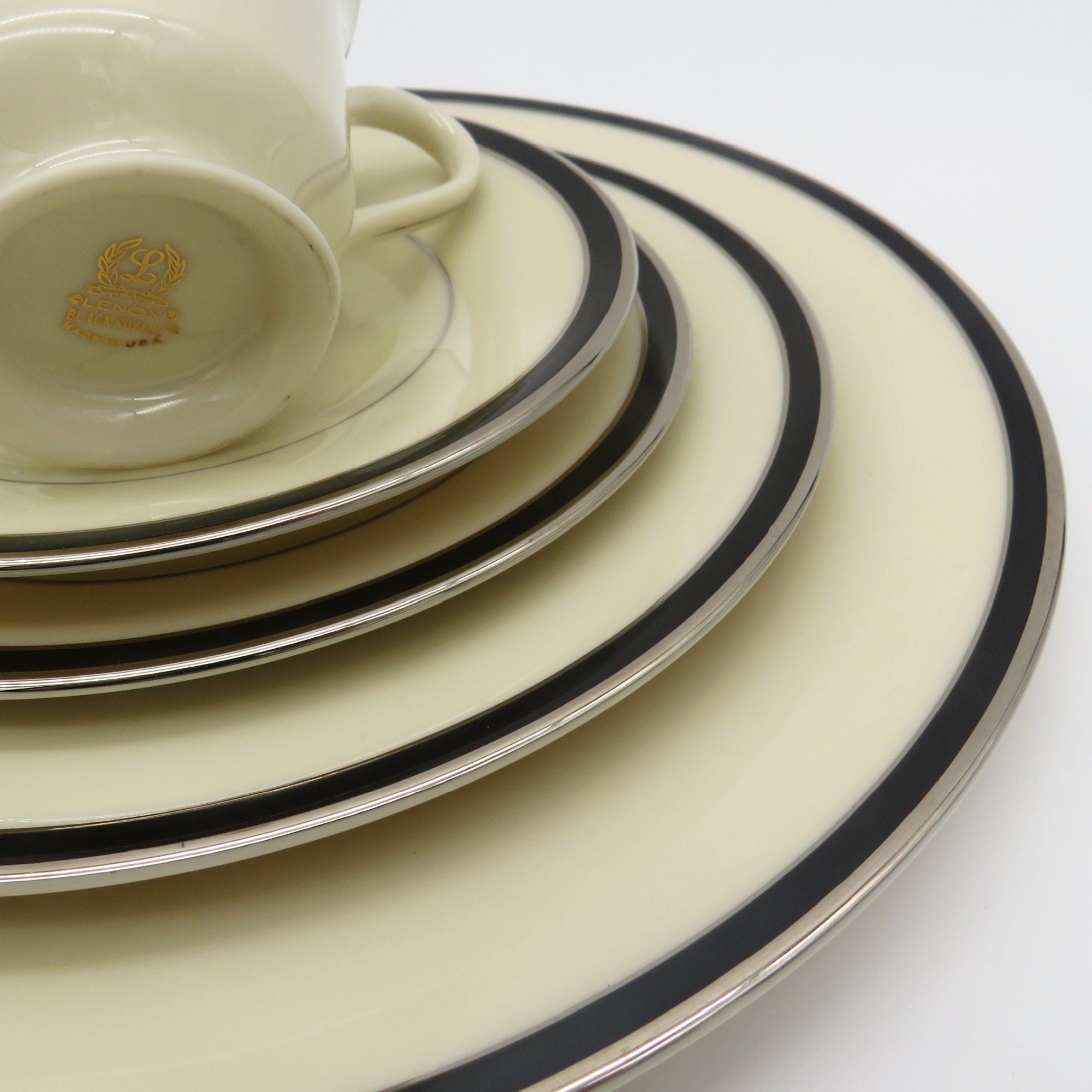 Lenox Lenox Black Royale (Service for 4) | Cosmopolitan Luxury Dinnerware Cosmopolitan, Black Band, Platinum Rings, Vintage Fine China Set - China Set ClassyTea