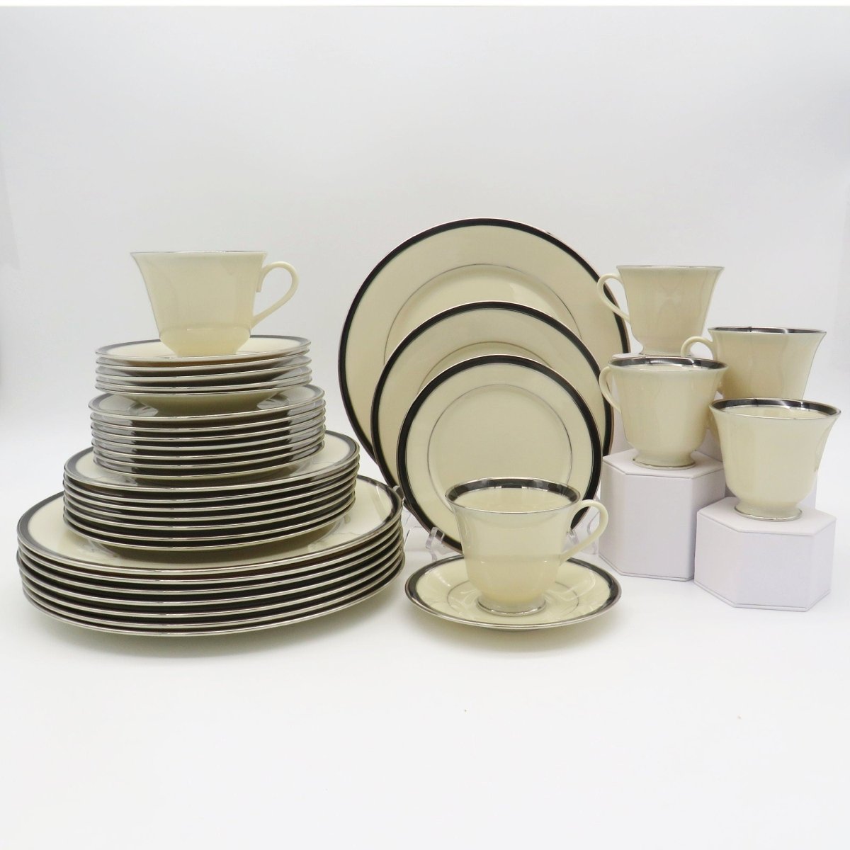 Lenox Lenox Black Royale (Service for 6) | Cosmopolitan Luxury Dinnerware Cosmopolitan, Black Band, Platinum Rings, Vintage Fine China Set - China Set ClassyTea