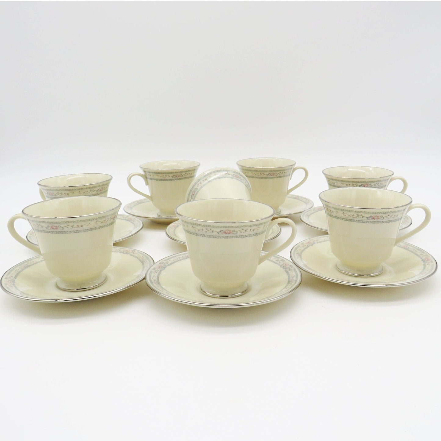 Lenox Lenox Charleston China Set for 8 (40 Piece) | Dinnerware Set Floral Elements Geometric, Cream Rose Peonies Platinum Trim, Thanksgiving Set - China Set ClassyTea