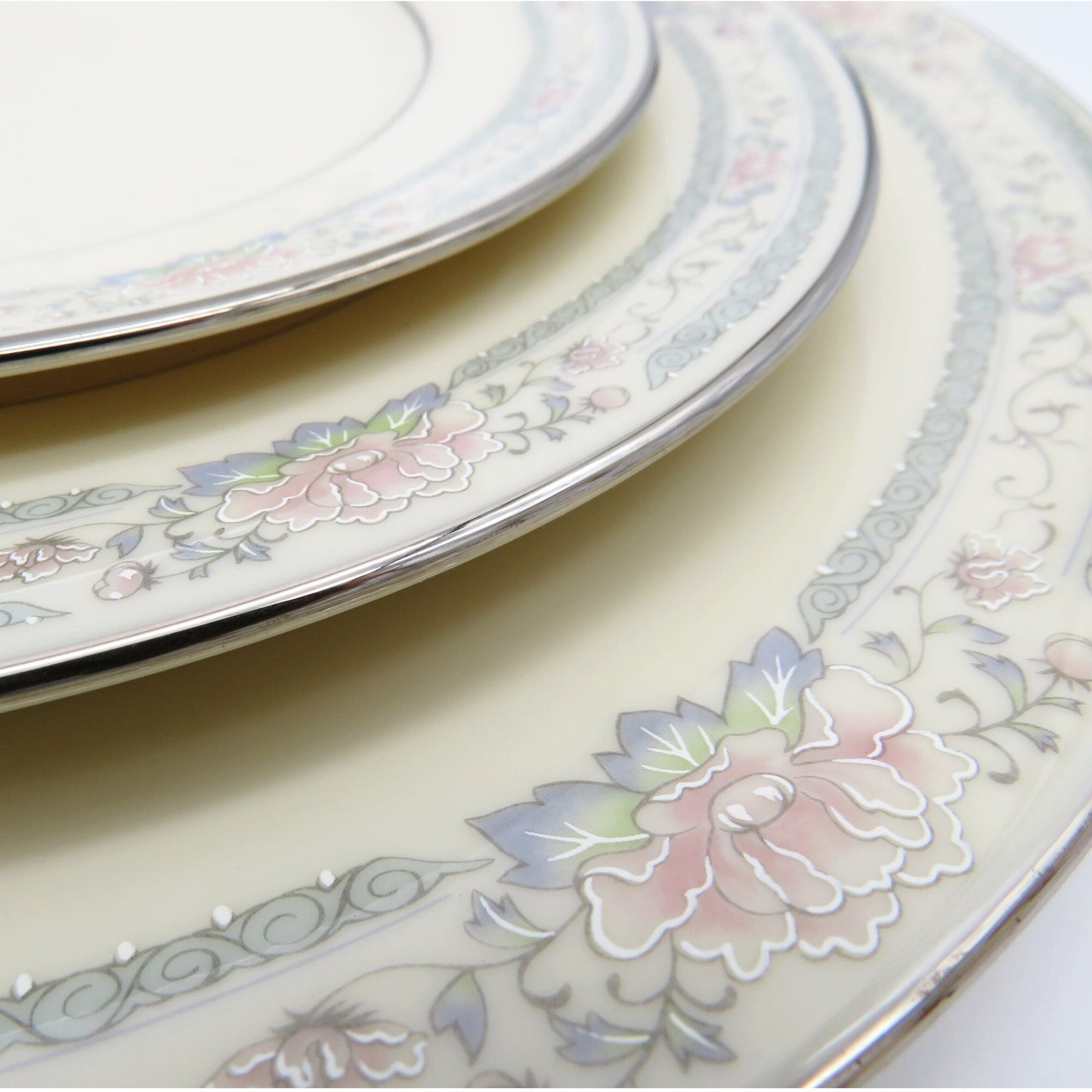 Lenox Lenox Charleston China Set for 8 (40 Piece) | Dinnerware Set Floral Elements Geometric, Cream Rose Peonies Platinum Trim, Thanksgiving Set - China Set ClassyTea