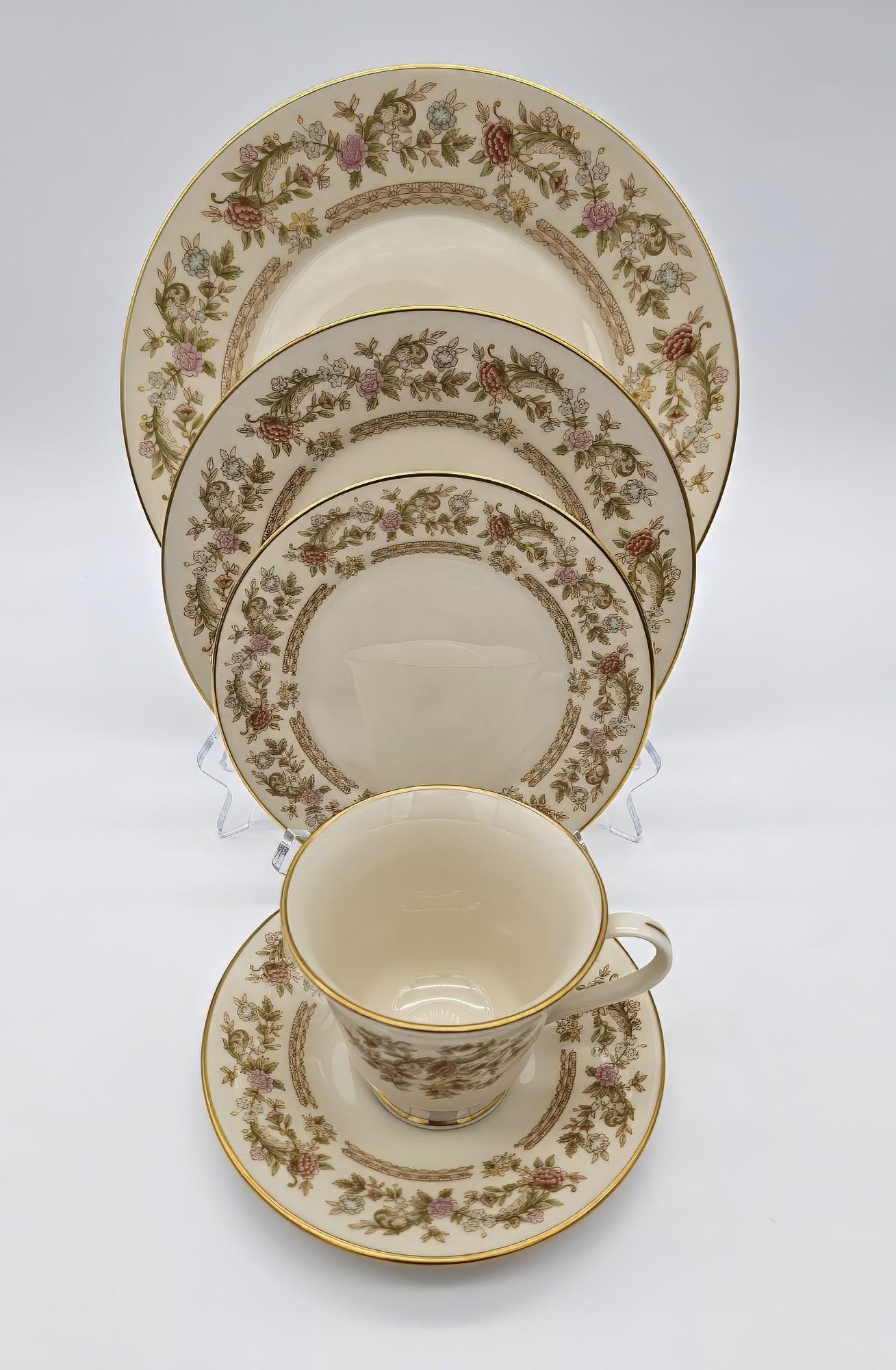 Lenox Lenox Helmsley | Service for 2 | Fine China Set | Floral Elements and Gold Trim | Luxury Gift | 10 Piece Dinnerware set | Thanksgiving - China Set ClassyTea