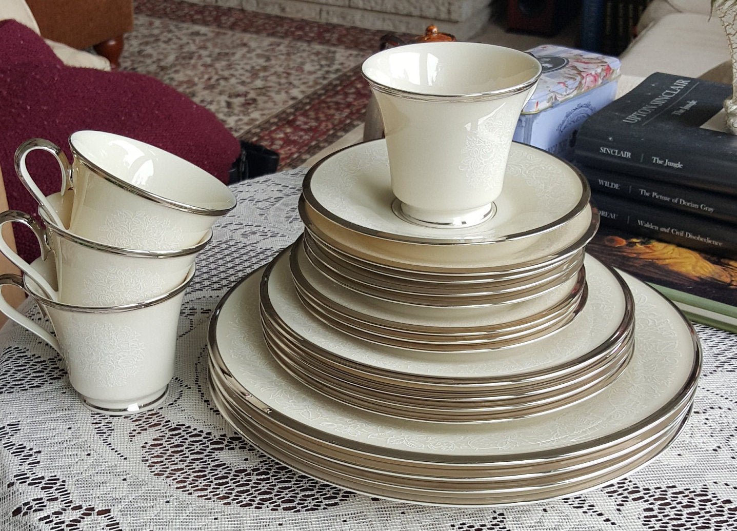 Lenox LENOX Moonspun 20 Piece China Set for 4, Wedding Gift Cream Body White Flower Platinum Trim Luxury Dinnerware Set, Discontinued - China Set ClassyTea