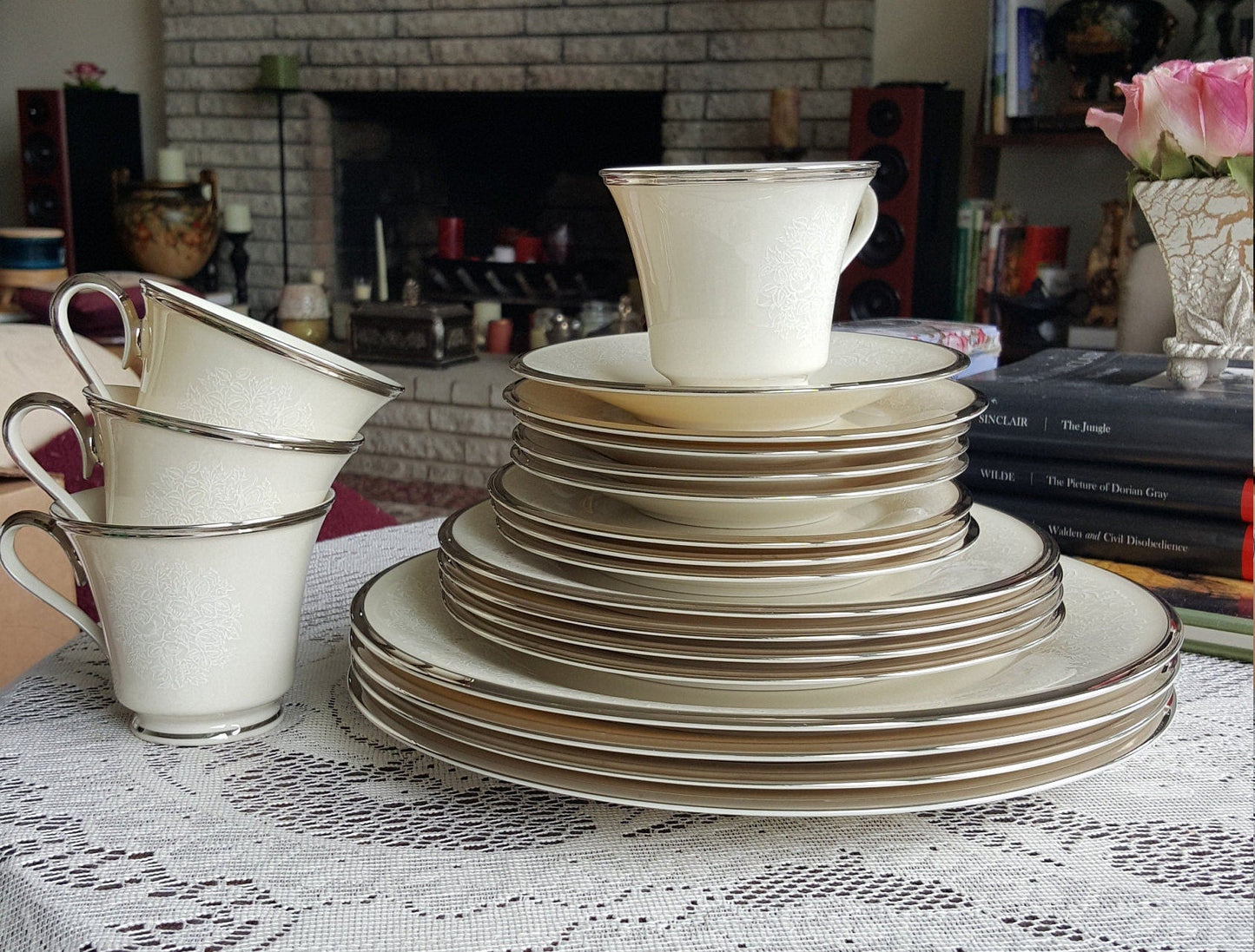 Lenox LENOX Moonspun 20 Piece China Set for 4, Wedding Gift Cream Body White Flower Platinum Trim Luxury Dinnerware Set, Discontinued - China Set ClassyTea