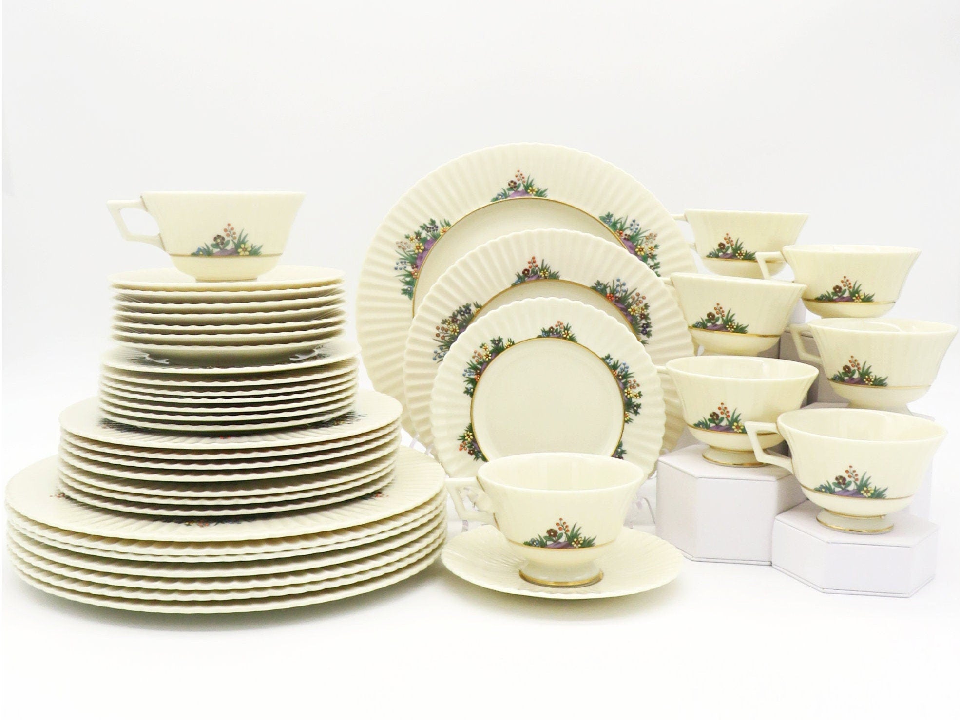 Lenox Lenox Rutledge China Set For 8 | Bone China - China Set ClassyTea