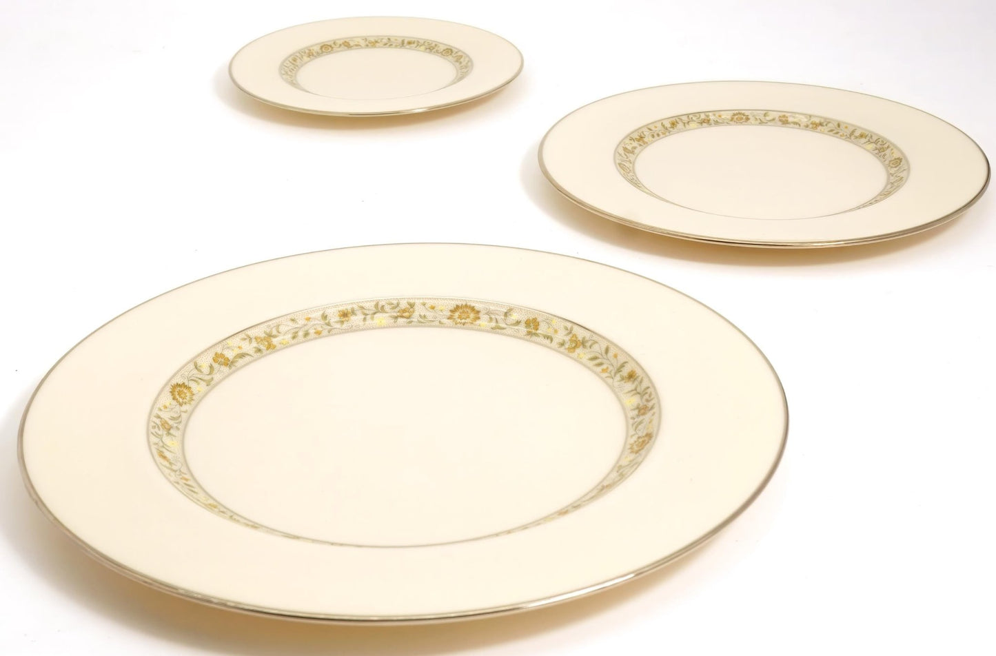Lenox Lenox Springdale China Set for 4 (12 Total Pieces) | Dinner, Salad/Dessert, & Side Plates wedding gift anniversary gift for daughter wedding - China Set ClassyTea
