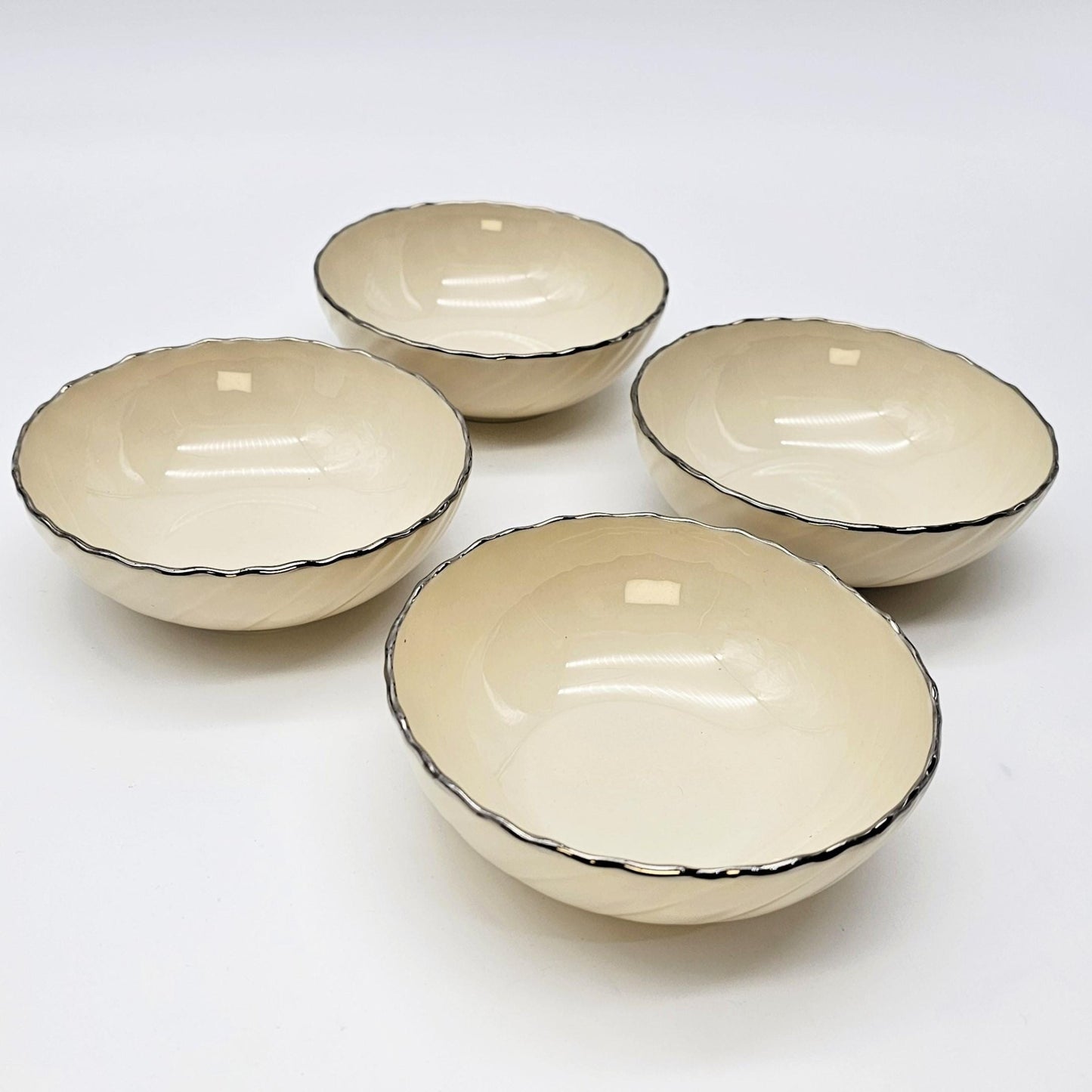 Lenox Lenox Weatherly 4 - Piece Fruit Bowls Set – Service for 4, Ivory Fine Bone China Platinum Trim, Elegant Formal Dining, Discontinued Lenox - Fruit/Dessert Bowl ClassyTea