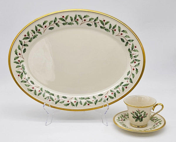 Lenox Lenox Holiday Oval Serving Platter (1974) | Bone China - Oval Serving Platter ClassyTea