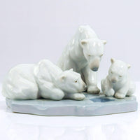 Lladró "Bearly Love" Figurine