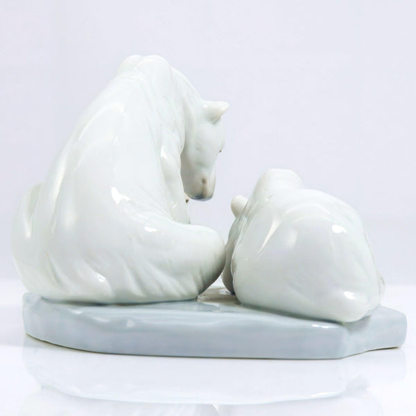 Lladró Lladró "Bearly Love" Figurine - Figurine ClassyTea