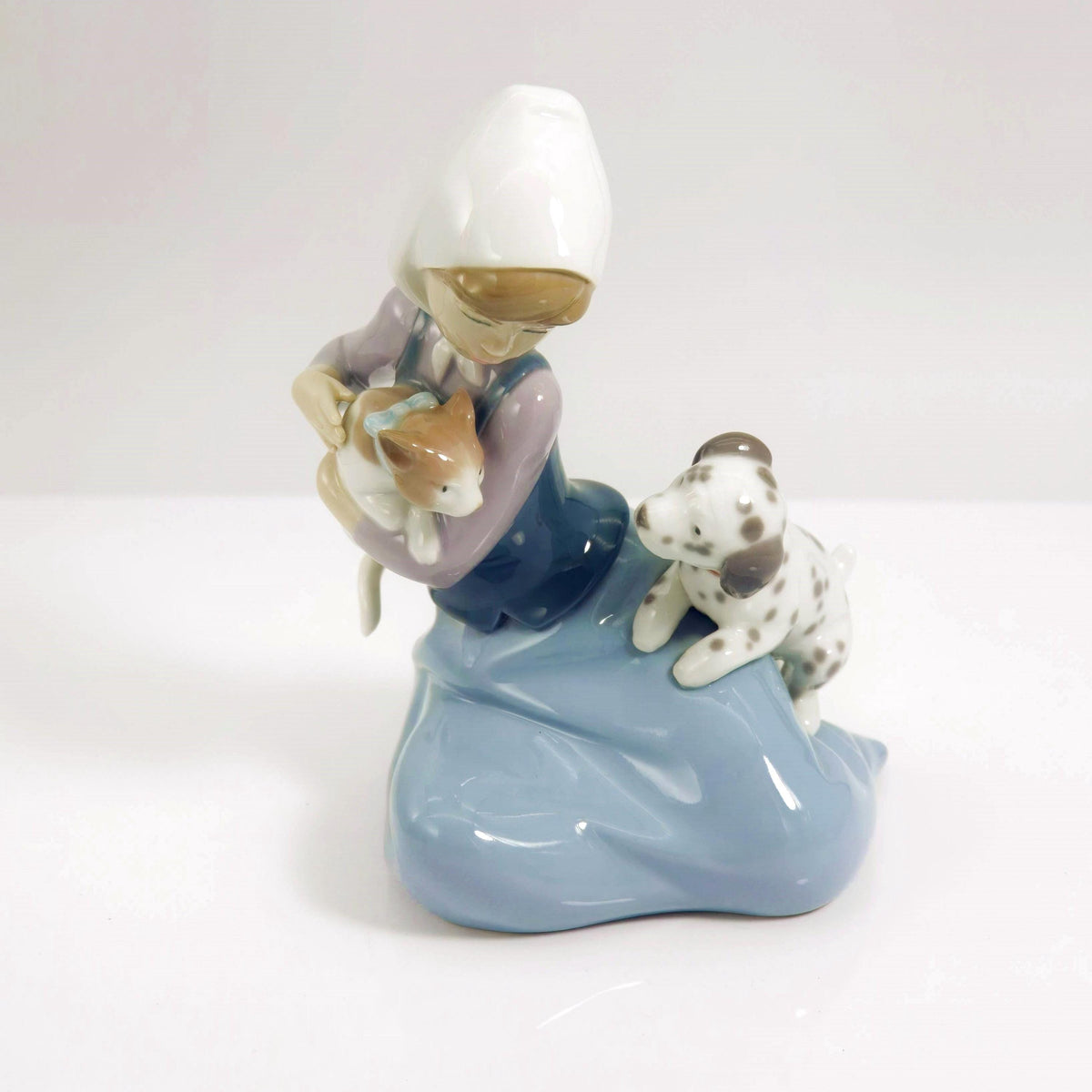 Lladró Lladró "Little Friskies" Figurine - Figurine ClassyTea
