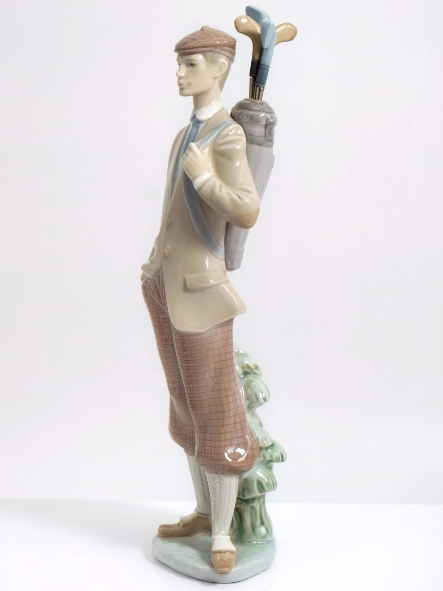 Lladro Large Golfer Porcelain Figurine | Lladro Waiting To Tee Off 5301 Fathers Day Gift for Dad Gift for Golfer Desk Decor Ralph Lauren Husband - Porcelain Figurine ClassyTea