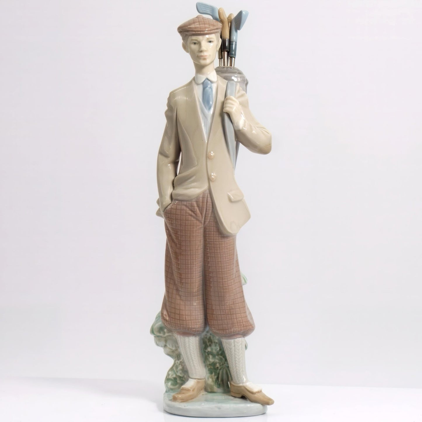 Lladro Large Golfer Porcelain Figurine | Lladro Waiting To Tee Off 5301 Fathers Day Gift for Dad Gift for Golfer Desk Decor Ralph Lauren Husband - Porcelain Figurine ClassyTea