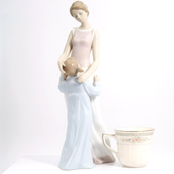 Lladro Large Lladro Porcelain Figurine of Mother & Child | Someone To Look Up 6771 | Mothers Day Gift for New Mom Gift for Baby Gift Nursery Decor - Porcelain Figurine ClassyTea