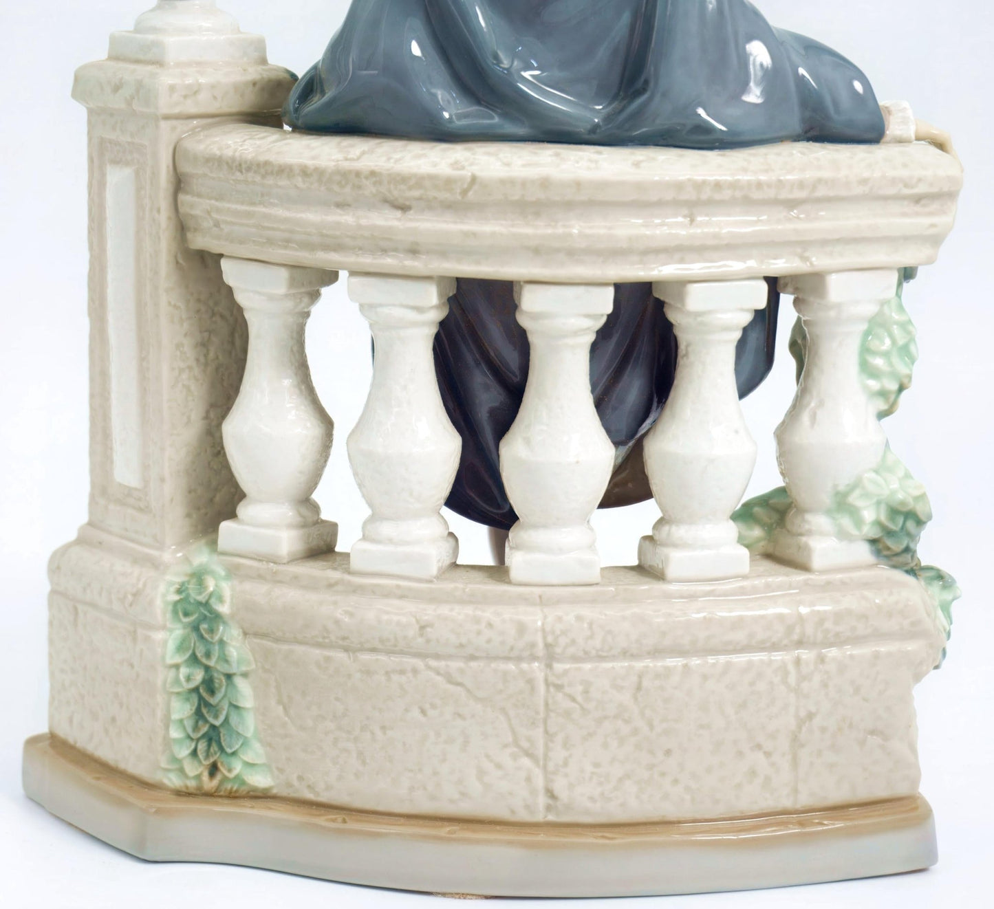 Lladro Lladro The Poet Sculpture Statue Figurine| Shakespeare Gifts Porcelain Antique | Made in Spain| Curio Cabinet | Becquer Unique Shelf Decor - Porcelain Figurine ClassyTea