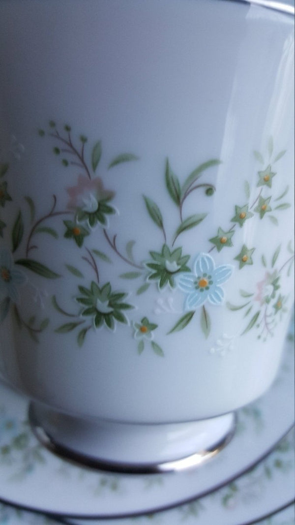 Noritake China Set for 8 Noritake Savannah Complete Dinnerware Set 45 Pieces Platinum Trim Green Foliage Light Blue pink Flowers on White - China Set ClassyTea