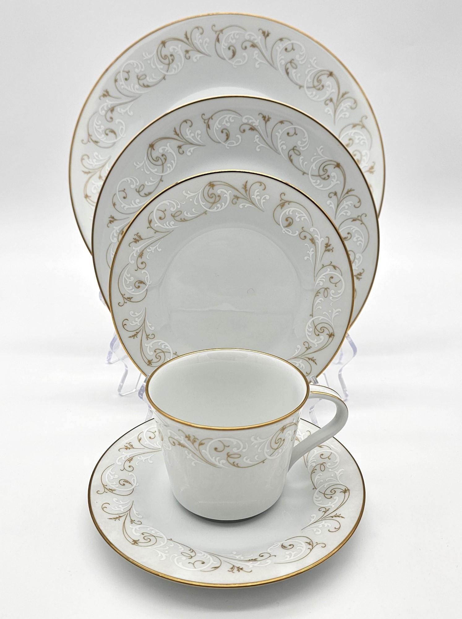 Noritake Noritake Duetto 40 - Piece China Set, 8 Place Setting, Vintage Gold Trim, Elegant Formal Dining, Discontinued Noritake, Bridal Registry Set - China Set ClassyTea