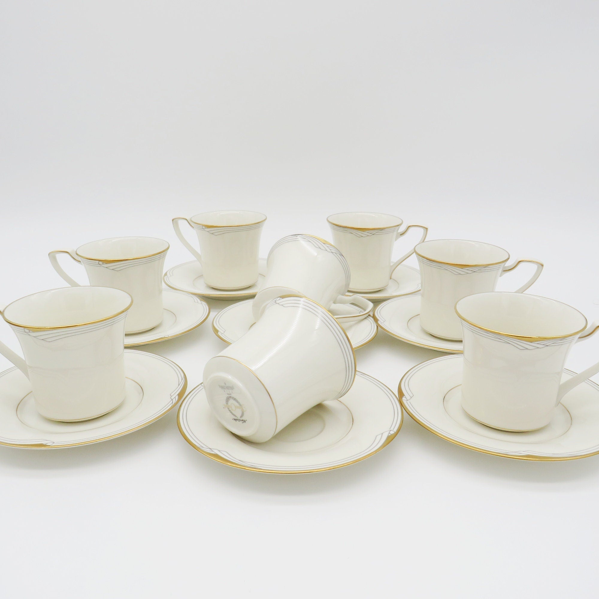 Noritake Noritake Golden Cove 40 - Piece Dinnerware Set: White & Gray Geometric Art with Gold Trim for 8 | Wedding Registry | Mid - Century Modern China - China Set ClassyTea