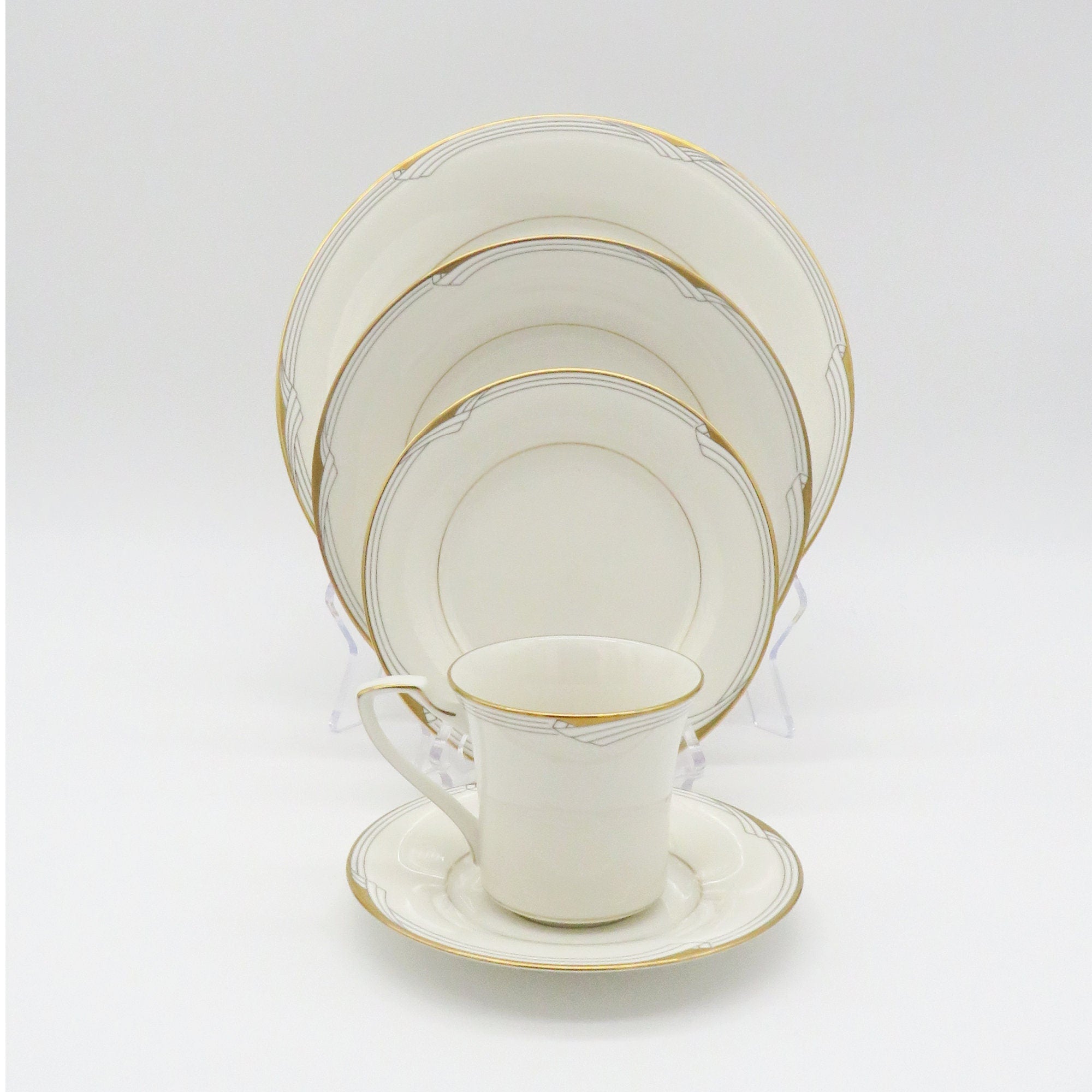 Noritake Noritake Golden Cove China Set for 8 | 45 Pieces Complete Dinnerware Set White Light gray Geometric Art Gold Trim Wedding Registry - China Set ClassyTea