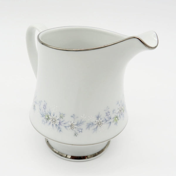 Noritake Noritake Marywood Set for 6 Guest | 32 Pieces China Set with Sugar Bowl and Creamer | Blue Floral and Platinum Trim | Luxury Dinnerware - China Set ClassyTea