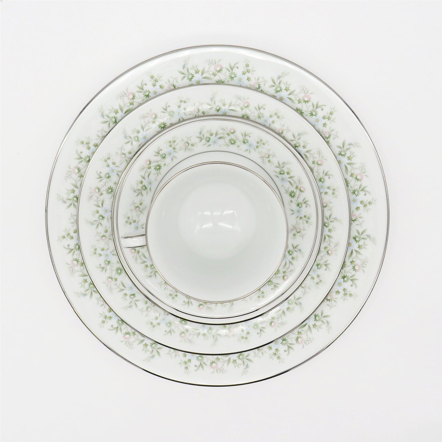 Noritake Noritake Savannah | China Set for 2 | 14 Dinnerware Pieces | Platinum Trim Green Foliage Light Blue pink Flowers on White - China Set ClassyTea
