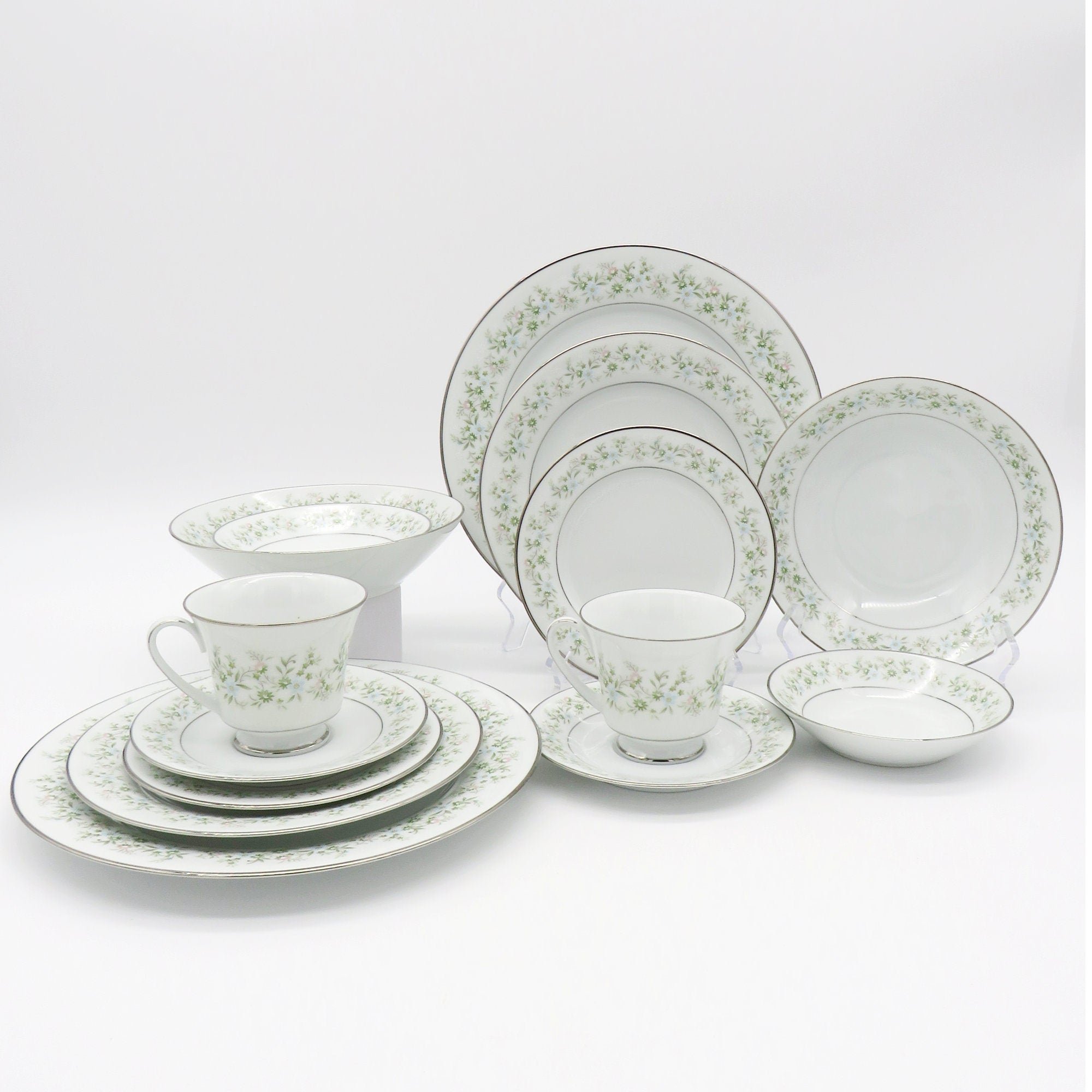 Noritake Noritake Savannah | China Set for 2 | 14 Dinnerware Pieces | Platinum Trim Green Foliage Light Blue pink Flowers on White - China Set ClassyTea