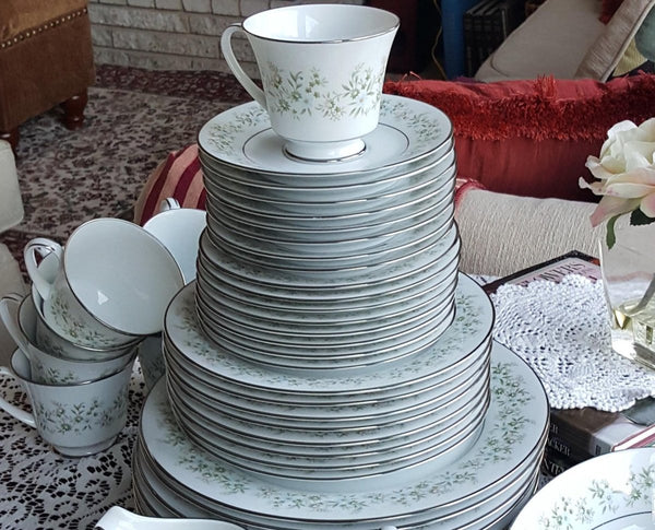 Noritake Noritake Savannah | China Set for 8 | 40 Dinnerware Platinum Trim Green Foliage Light Blue pink Flowers on White Thanksgiving - China Set ClassyTea