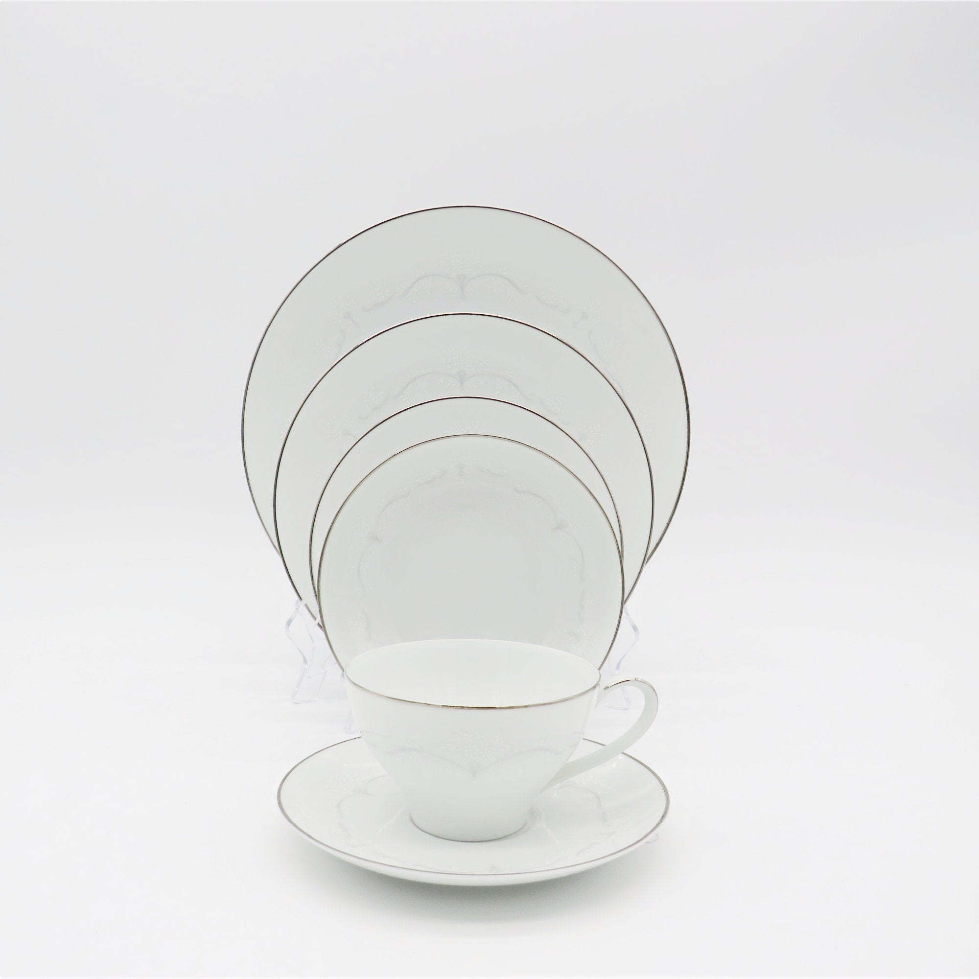 Noritake Service for 8 Noritake Whitebrook (40 Piece)Dinnerware Set Embossed White Flowers, Gray Scroll Platinum Trim Wedding Registry Gift China Set - China Set ClassyTea
