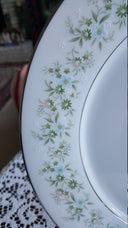 Noritake Set for 4 Noritake Savannah | 5 Piece Place Setting Dinnerware Set Platinum Trim Green Foliage Light Blue pink Flowers on White Wedding Gift - China Set ClassyTea