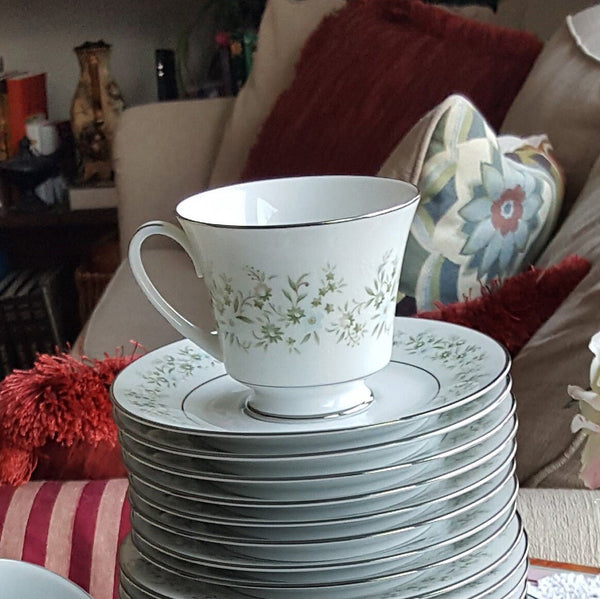 Noritake Set for 4 Noritake Savannah | 5 Piece Place Setting Dinnerware Set Platinum Trim Green Foliage Light Blue pink Flowers on White Wedding Gift - China Set ClassyTea