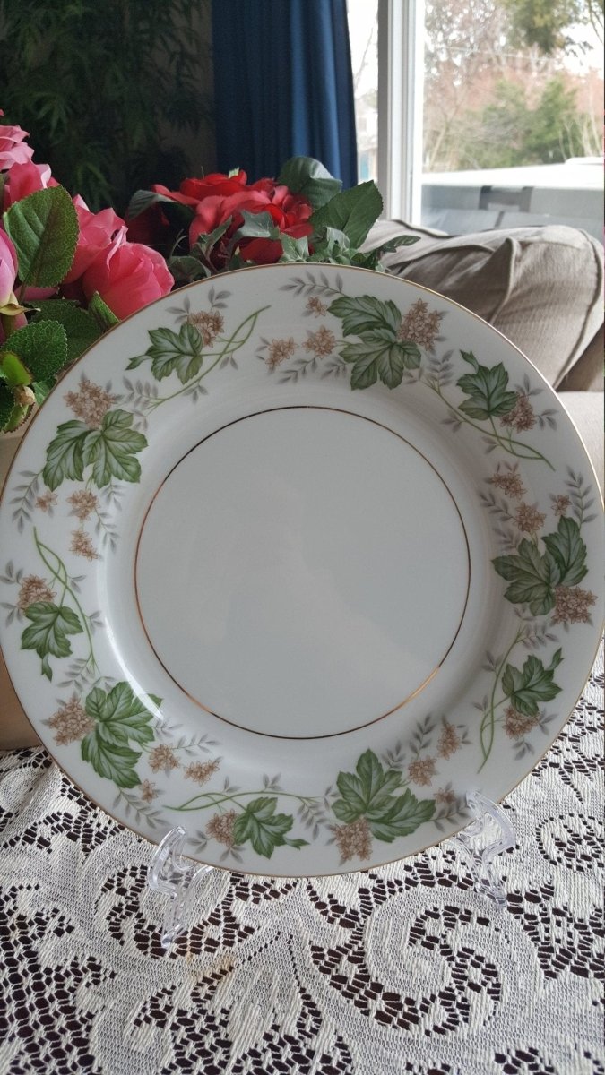 Noritake Set for 8 Noritake Daphne 53 Piece | Complete Dinnerware Set 6 Piece Setting | Hostess Set | Wedding Gift Estate Dinnerware, Thanksgiving - China Set ClassyTea