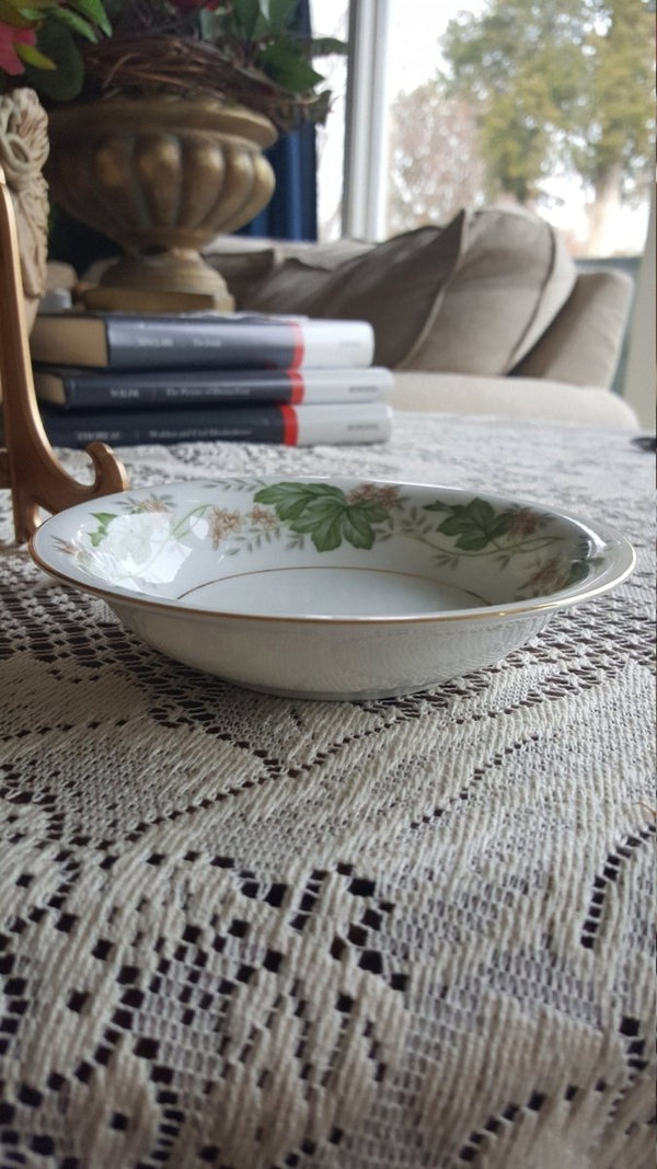 Noritake Set for 8 Noritake Daphne 53 Piece | Complete Dinnerware Set 6 Piece Setting | Hostess Set | Wedding Gift Estate Dinnerware, Thanksgiving - China Set ClassyTea