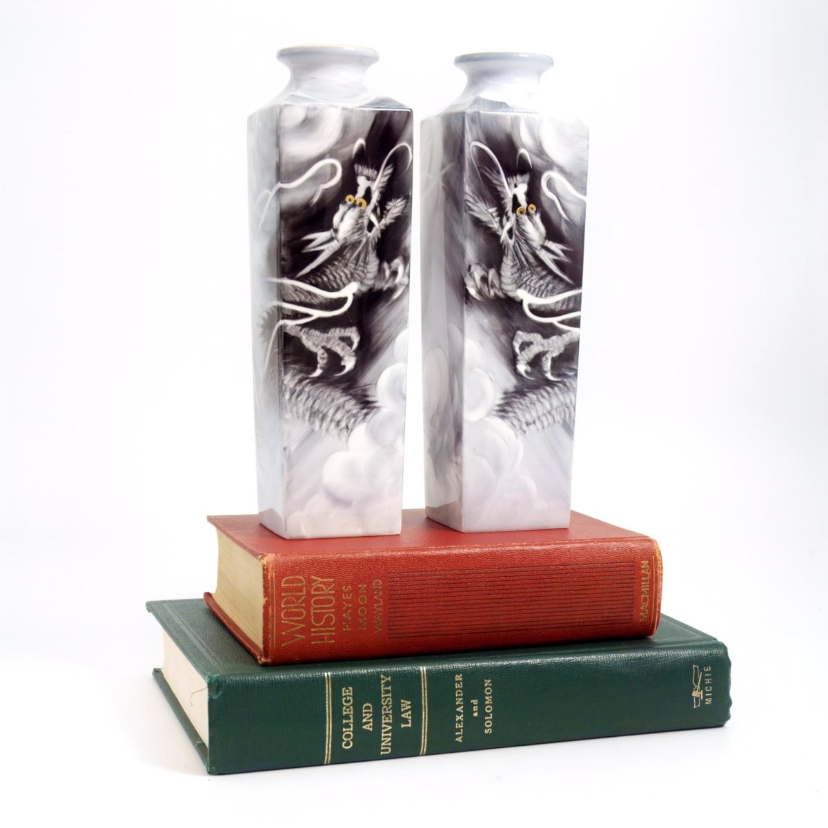 Noritake Noritake Porcelain Japanese Vase Pair | Vintage Asian Decorative Vases for Console Table Hand Painted Ceramic Vase China Cabinet Curio - Porcelain Vase ClassyTea