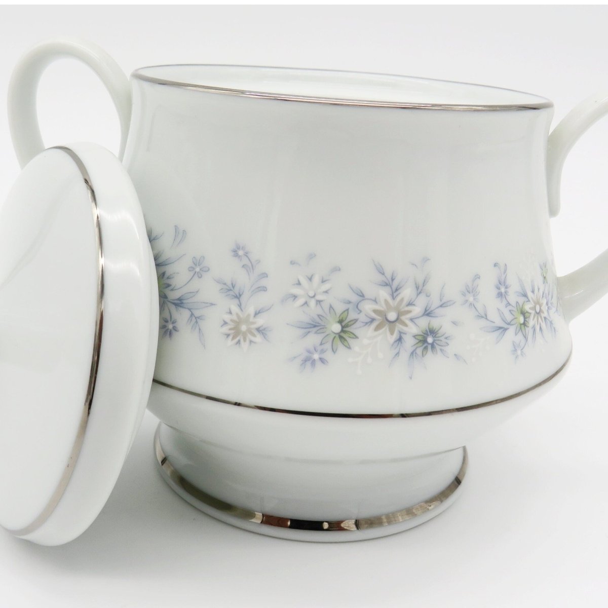Noritake Noritake Marywood Hostess Set | 5 Pieces Sugar Bowl, Creamer, Gravy Boat, Salt & Pepper | Blue Floral and Platinum Trim | Luxury Dinnerware - Serving Set ClassyTea