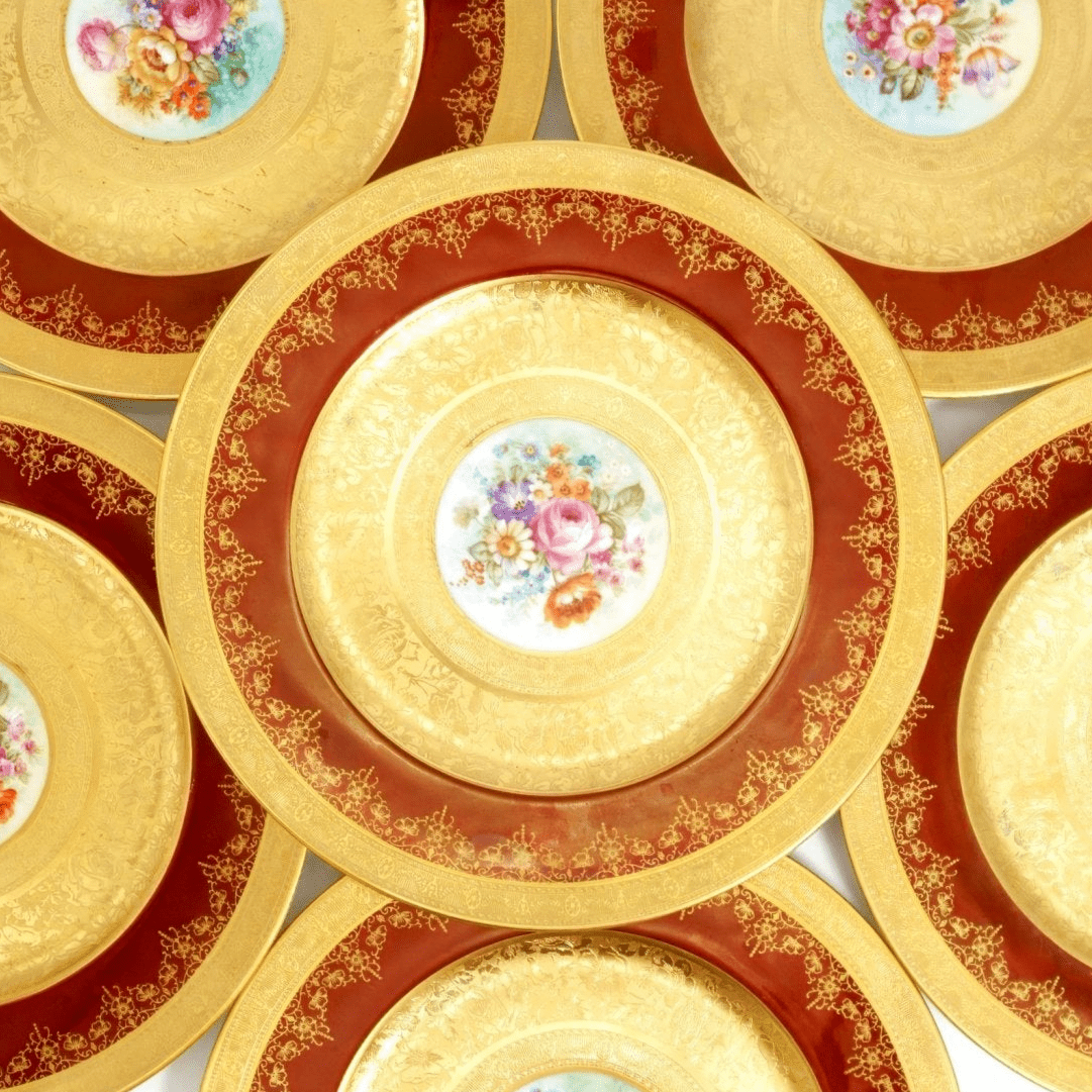Royal Bavarian Hutschenreuther Royal Bavarian Hutschenreuther Red & Gold China Cabinet Plate Set (1925) (Set for 6) | Porcelain - China Cabinet Plate Set ClassyTea