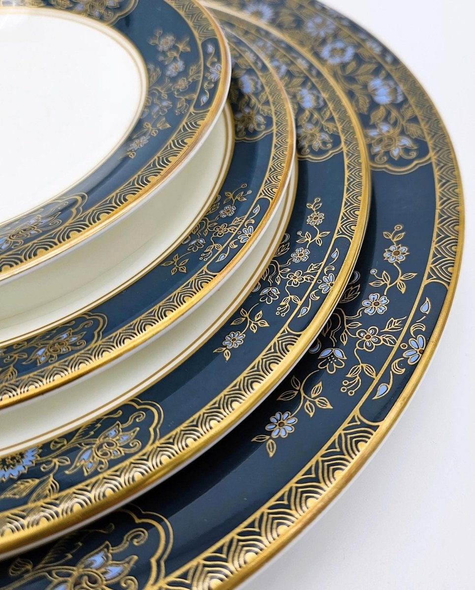 Royal Doulton Royal Doulton Carlyle 20 - Piece China Set, Set for 4, Blue Flowers, Gold Leaves, Teal Band, Christmas Dinnerware - China Set ClassyTea