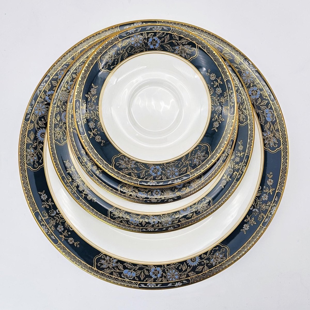 Royal Doulton Royal Doulton Carlyle 20 - Piece China Set, Set for 4, Blue Flowers, Gold Leaves, Teal Band, Christmas Dinnerware - China Set ClassyTea
