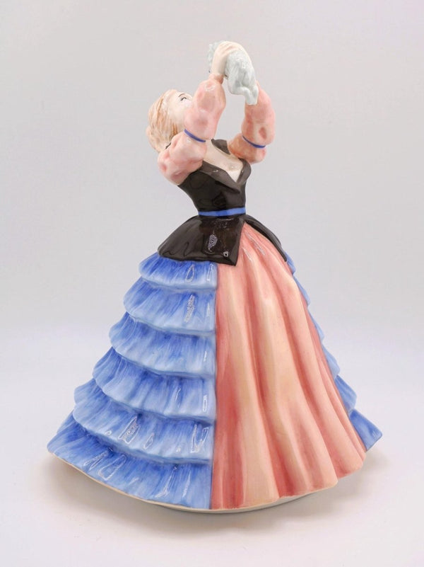 Royal Doulton Royal Doulton "Susan" Figurine – Designed by Pauline Parsons, Pretty Ladies Collection Gift for Mom Birthday Living Room Decor Cabinet - Porcelain Figurine ClassyTea