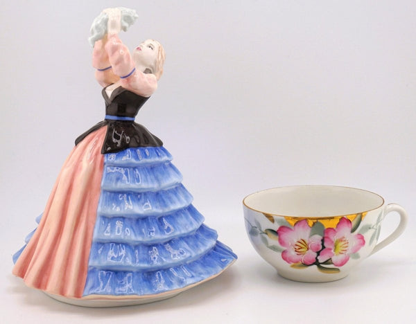 Royal Doulton Royal Doulton "Susan" Figurine – Designed by Pauline Parsons, Pretty Ladies Collection Gift for Mom Birthday Living Room Decor Cabinet - Porcelain Figurine ClassyTea