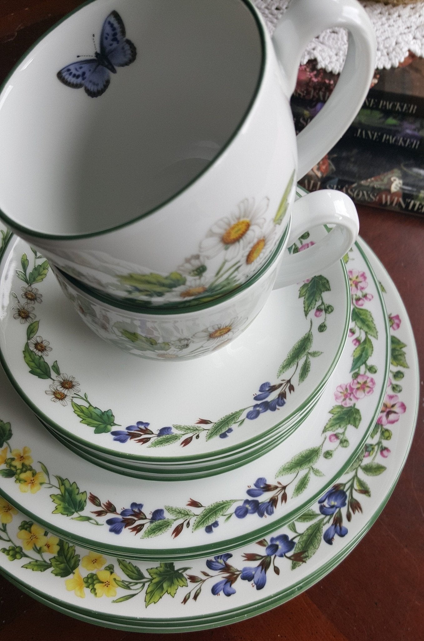 Royal Worcester Service for 4 Royal Worcester Herbs Malvern Botanical Florals Green Trim on White Porcelain, Rosemary & Sage Herbs 16 Piece Dinnerware Set - China Set ClassyTea