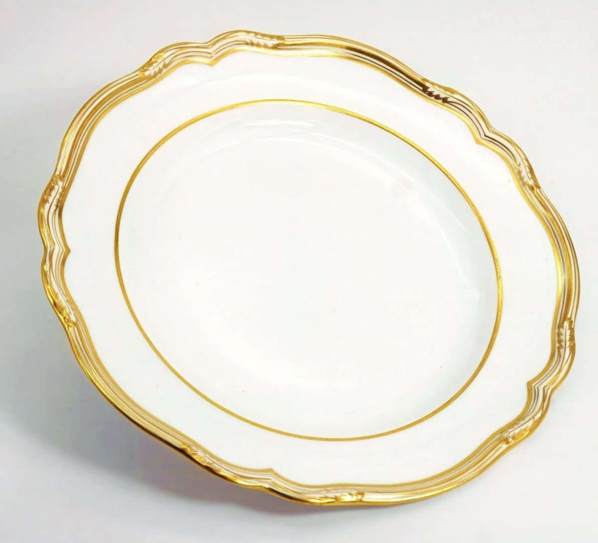 Spode Spode Sheffield Dinner Plate Gold 1920s Art Deco White Bone China Scalloped Display China Cabinet Plate Wedding Gift Copeland Antique Plate - Dinner Plates ClassyTea